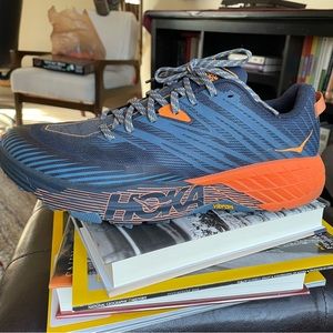 HOKA MENS 11